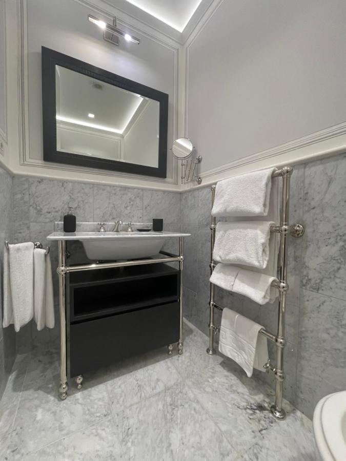 Calzaiuoli3 Luxury Flat In The City Center Of Флоренция Екстериор снимка